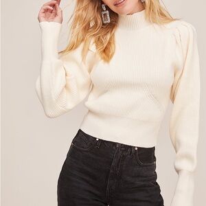 ASTR the Label - Lana Puff Sleeve Sweater in Off White - Size : S